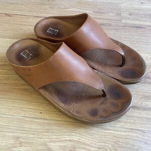 Fitflop Womens Size 8 Sandals Shuv Brown Leather Toe-Post Flatform Slip On